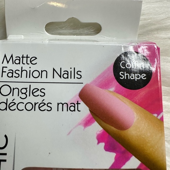 🩷5/$10 Sassy+Chic Matte Fashion Nails - Picture 2 of 6